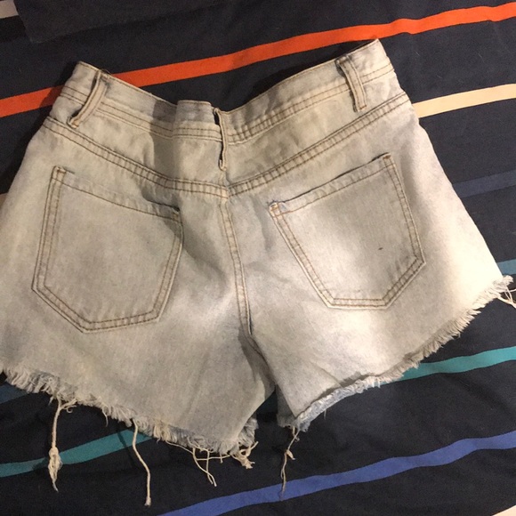 Denim shorts - Picture 2 of 2